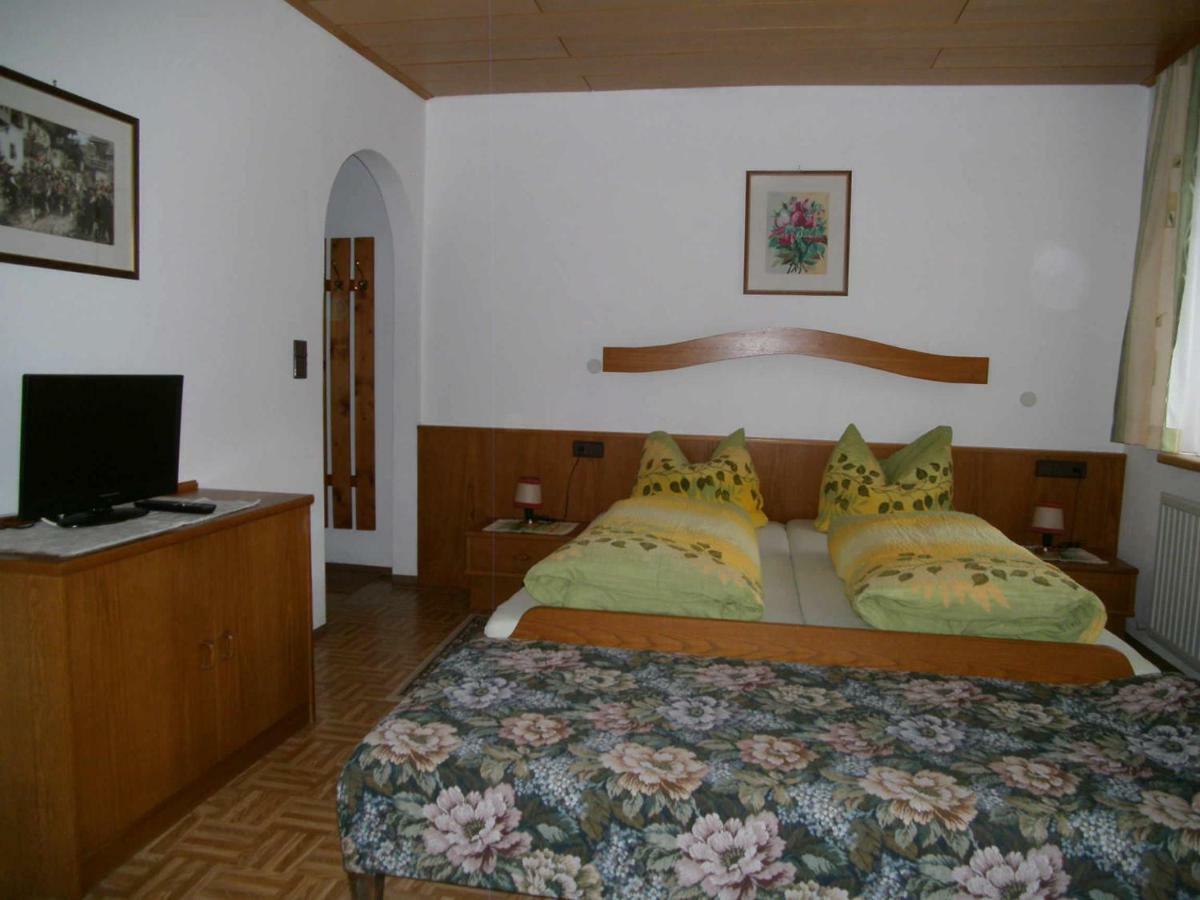 Apartments Jaeger トリンス エクステリア 写真